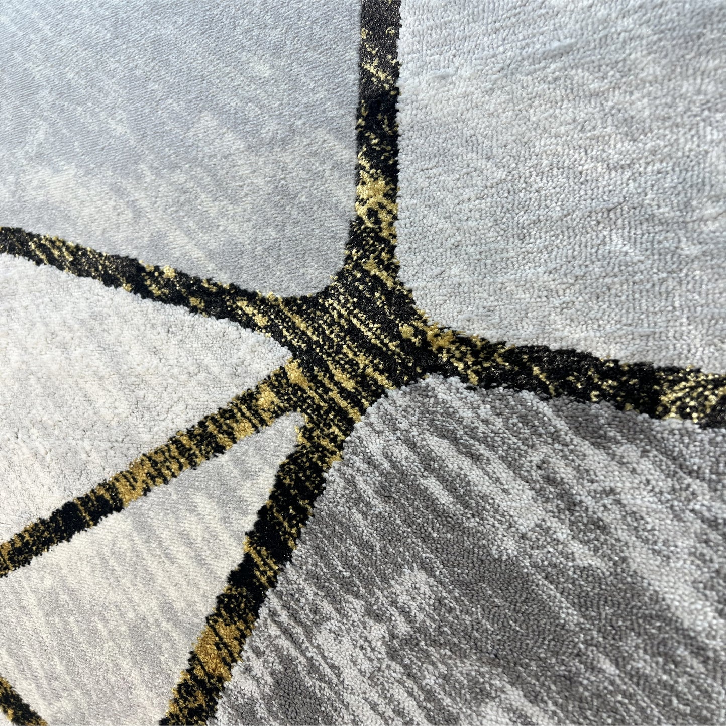 GS-6213 GRY ANTIK Collection Broken Tile Pattern Grey and Gold Anthracite Rug