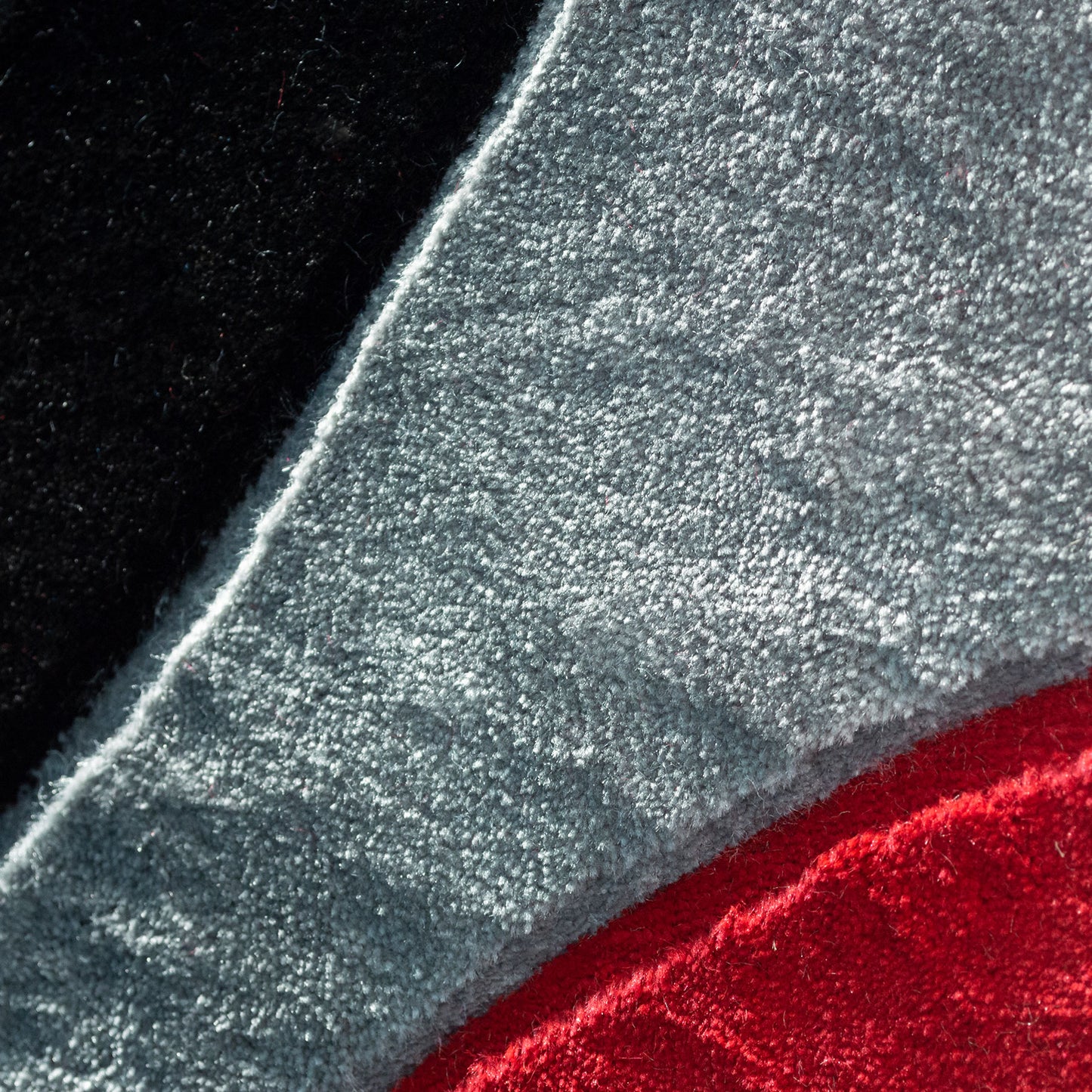 GROR17 CIRAN Black Red White Polypropylene Area Rug
