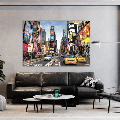 AVENUE Busy Intersection in NY Modern Wall Art TG